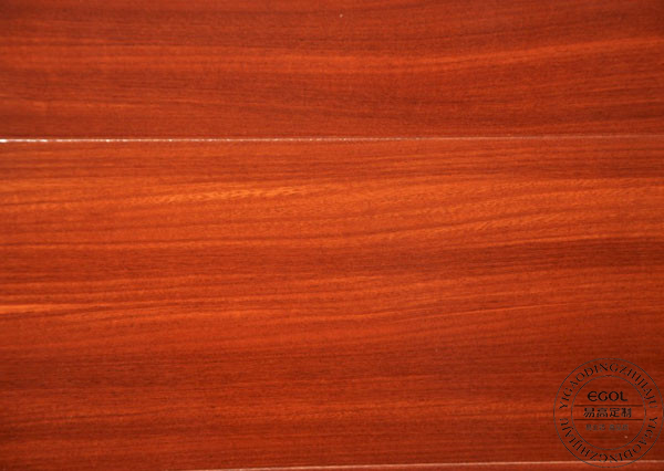 实木板和实木多层板的区别及优缺点？