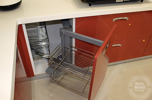 厨房小，定制橱柜怎么设计才能省空间？